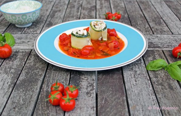 Zucchini-Röllchen mit Ziegenfrischkäse gefüllt | Rezept