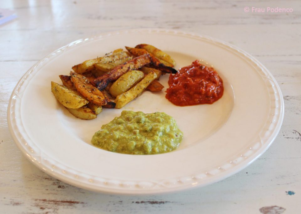 Selbst gemachte Pommes mit zwei Dips | Einfaches Rezept