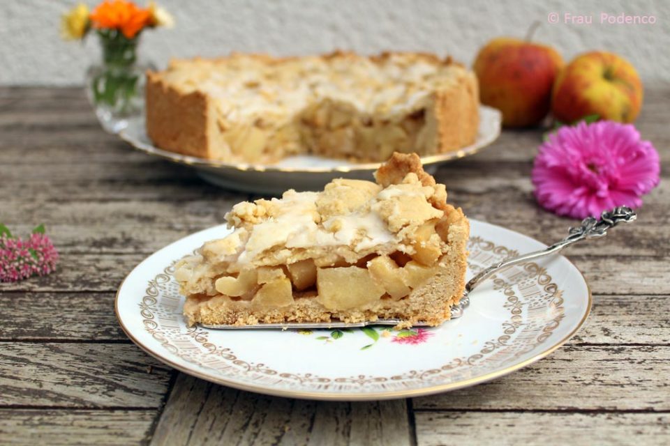Gedeckter Apfelkuchen | einfaches Rezept | Frau Podenco Gedeckter Apfelkuchen | einfaches Rezept | Frau Podenco