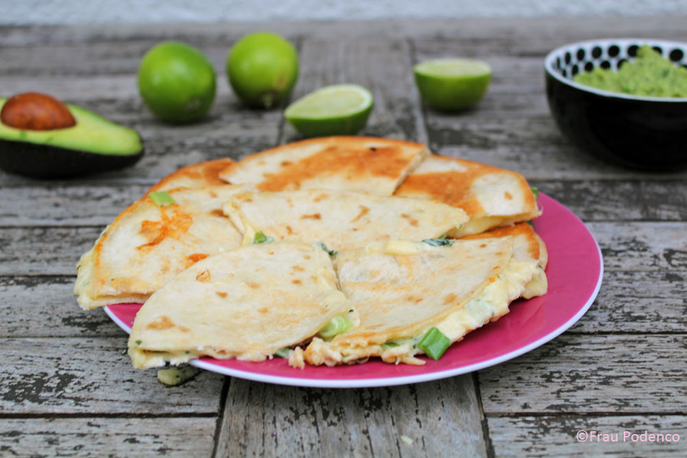mexikanische quesadillas mit guacamole