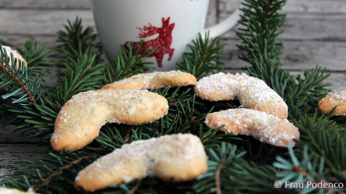 Rezepte aus der Weihnachtsbäckerei, einfache Vanillekipferl
