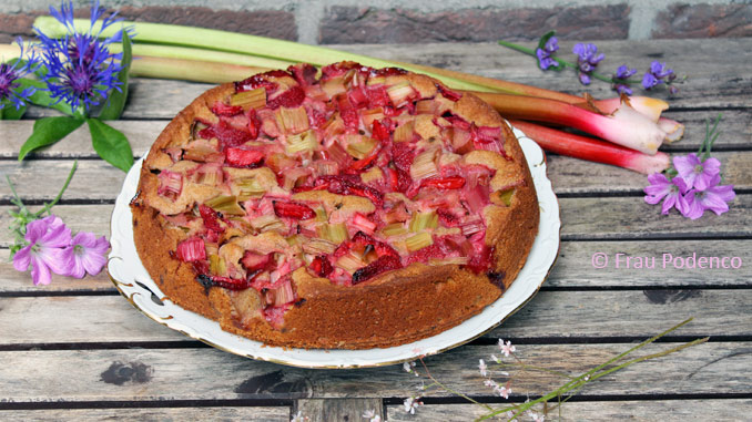 Erdbeer-Rhabarberkuchen einfach schnell lecker